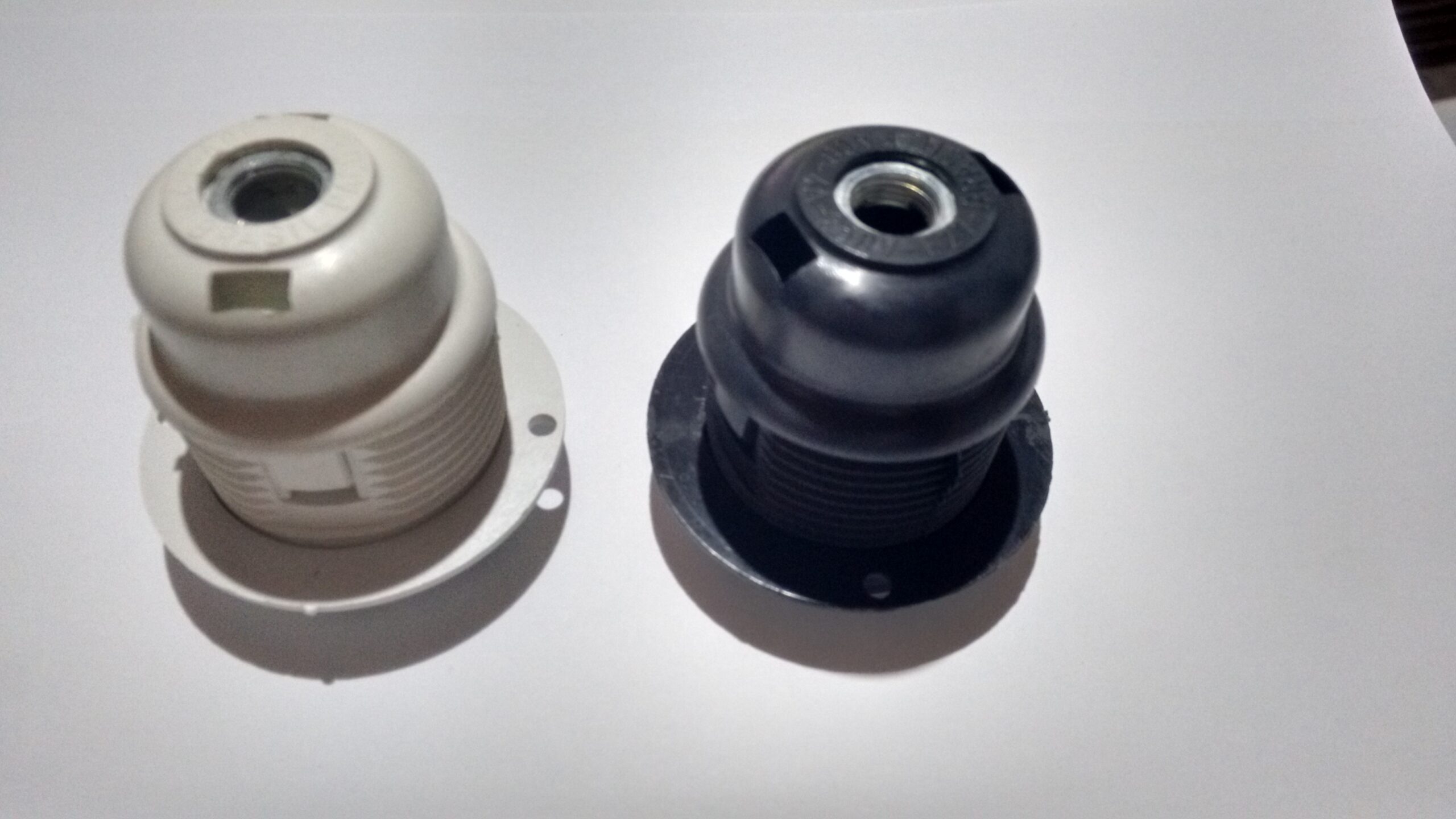 Soquete Universal Coluna Lustre Abajur E-27 2a Bivolt